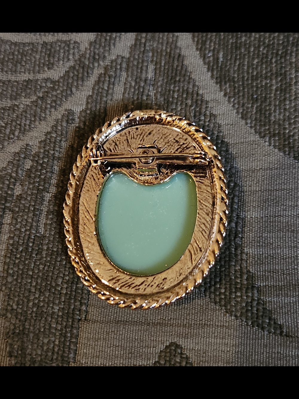 Gold Tone White Cameo Brooch with Mint Background - Picture 2 of 2